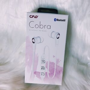 NEW Bluetooth wireless earbuds